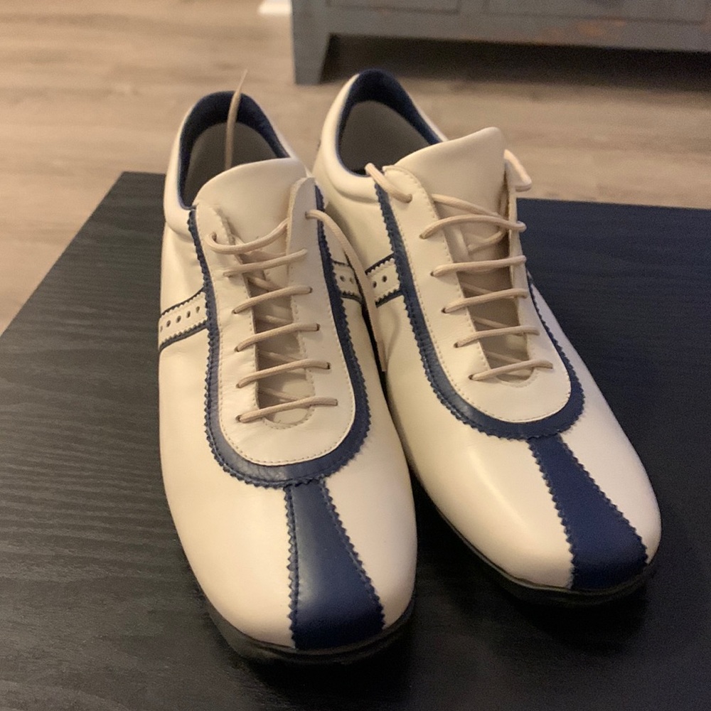 Walter genuin woman’s golf shoes 9